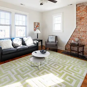 Contemporary 3-bedroom With Balcony In Rva Apartment Richmond